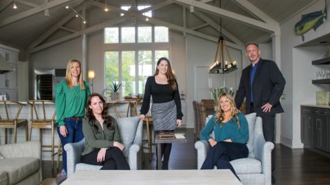 Hilton Head Exclusives. 4 women and one man