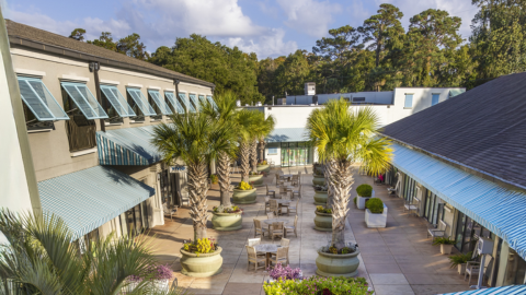 The Shops at Sea Pines Center. Buildings surrounding a courtyard